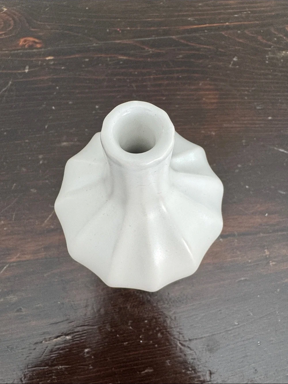 Vintage Jonathan Adler - Pot A Porter - White Ribbed Ceramic Gord Style Bud Vase